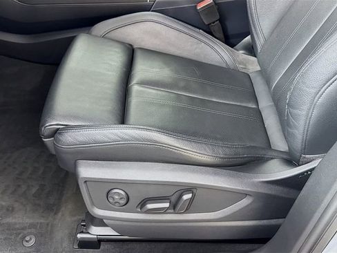 Used 2018 Audi Q5 2.0T Premium Plus w/ Premium Plus Package image 31