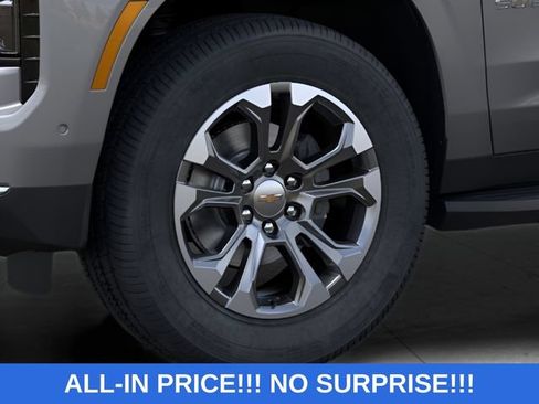 New 2026 Chevrolet Suburban LT w/ Comfort Package AWD/4WD image 19