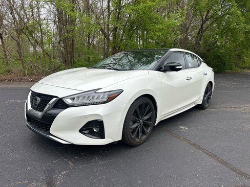 Used 2019 Nissan Maxima Platinum FWD image 3