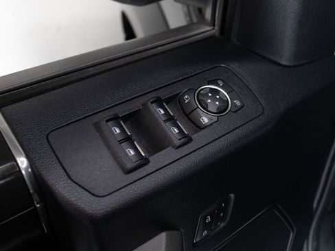Used 2019 Ford F150 Raptor w/ Equipment Group 802A Luxury AWD/4WD image 17