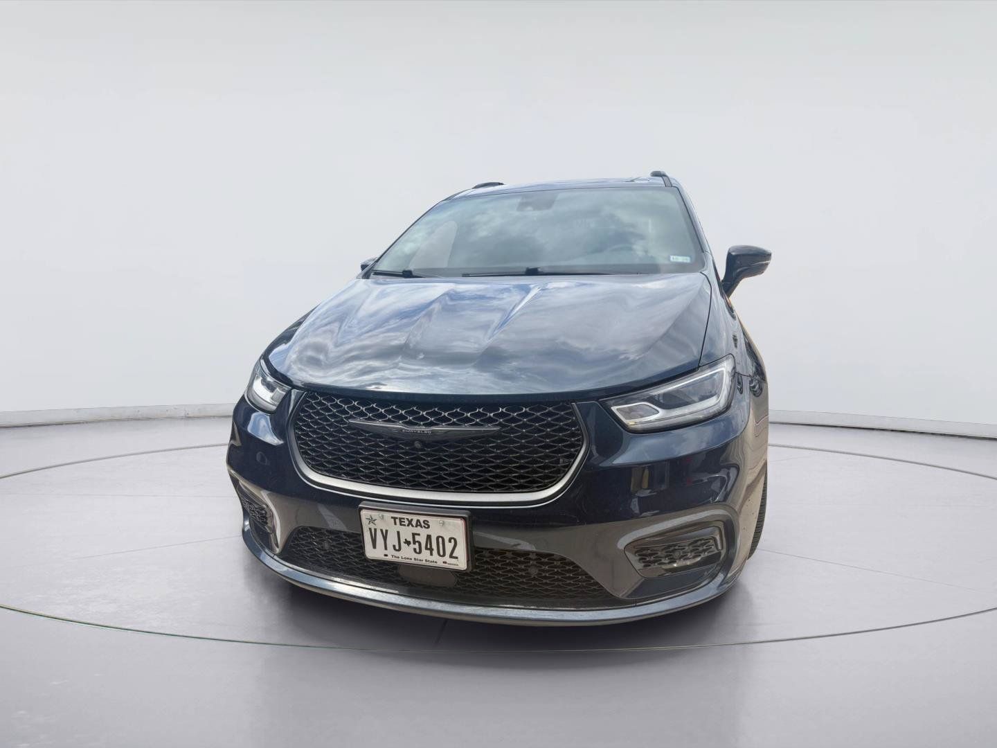 Used 2024 Chrysler Pacifica Limited w/ S Appearance Package FWD image 6