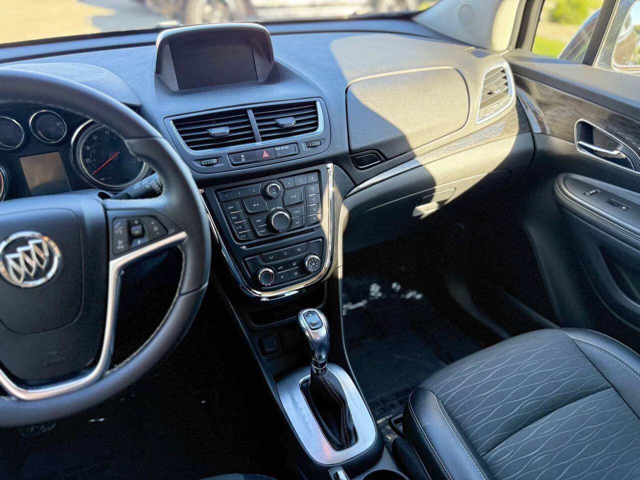 Used 2016 Buick Encore FWD image 17