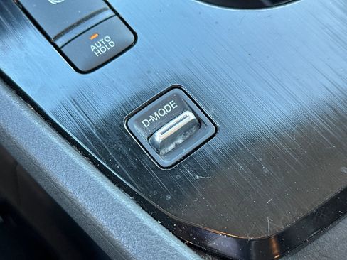 Certified 2024 Nissan Rogue SV FWD image 30