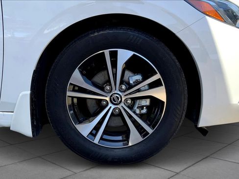 Used 2021 Nissan Sentra SV FWD image 11