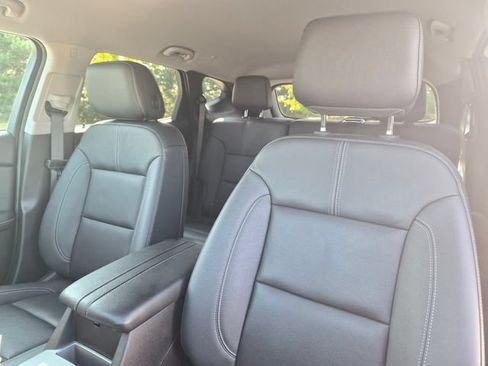 Used 2024 Chevrolet Blazer LT FWD image 17