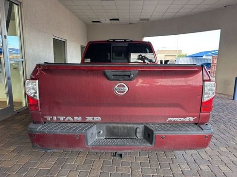 Used 2019 Nissan Titan PRO-4X w/ Pro-4x Convenience Package image 3