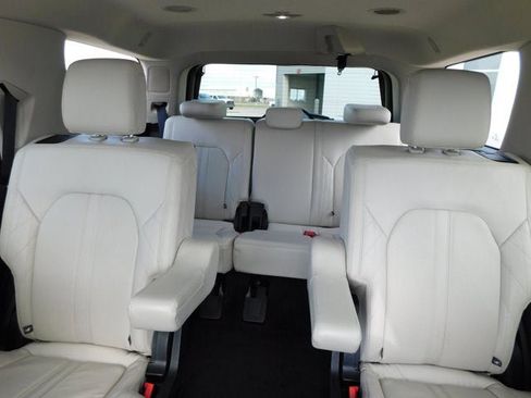 Used 2021 Ford Expedition Platinum image 16