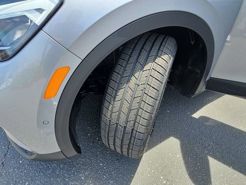 Used 2023 Volkswagen ID.4 Pro RWD image 33