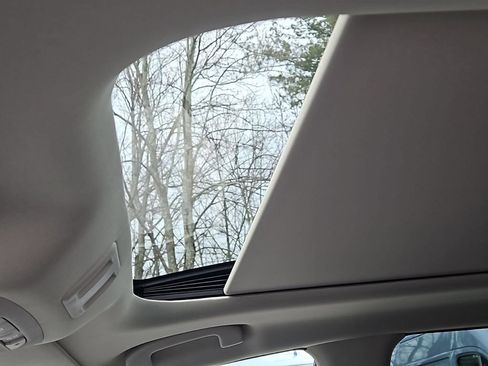 Certified 2024 Nissan Murano SL AWD/4WD image 10