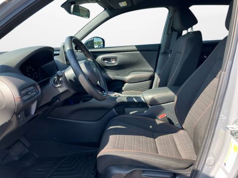 Certified 2024 Honda HR-V Sport image 11