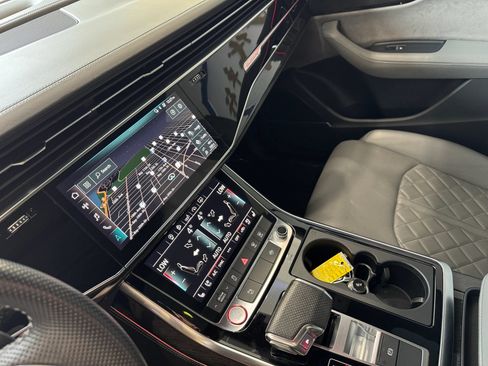 Used 2020 Audi SQ8 Premium Plus AWD/4WD image 18