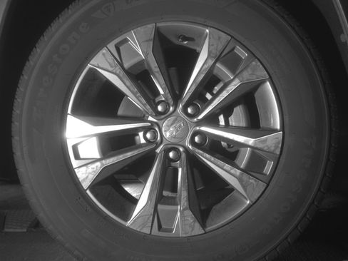 Used 2025 Chevrolet Equinox LT FWD image 13