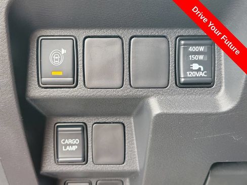 Used 2023 Nissan Frontier SV w/ SV Convenience Package RWD image 17