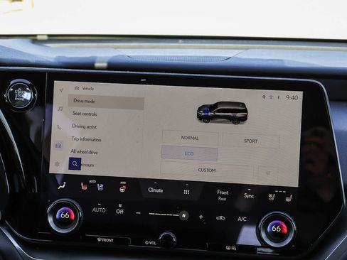 Certified 2025 Lexus TX 350 AWD w/ Technology Package image 15