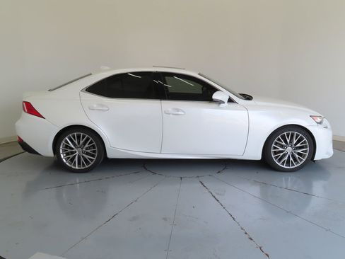 Used 2014 Lexus IS 250 AWD w/ Luxury Package w/Brown Wood image 2