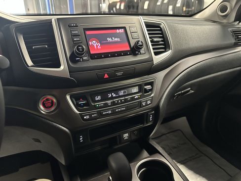 Used 2019 Honda Ridgeline RTL image 15