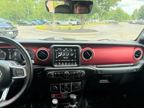 Used 2021 Jeep Gladiator Rubicon AWD/4WD image 14