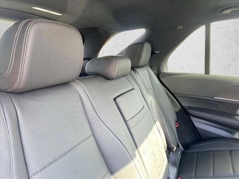 Certified 2025 Mercedes-Benz GLE 450 4MATIC image 24