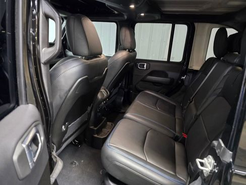 Used 2024 Jeep Wrangler Unlimited Rubicon 4xe w/ Convenience Group image 15