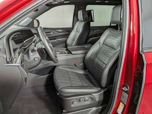 Certified 2024 Cadillac Escalade ESV Sport Platinum w/ LPO, ONYX Package image 19