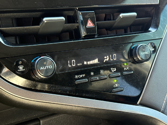 Used 2024 Toyota Camry SE FWD image 25