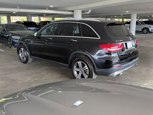 Used 2019 Mercedes-Benz GLC 300 image 3