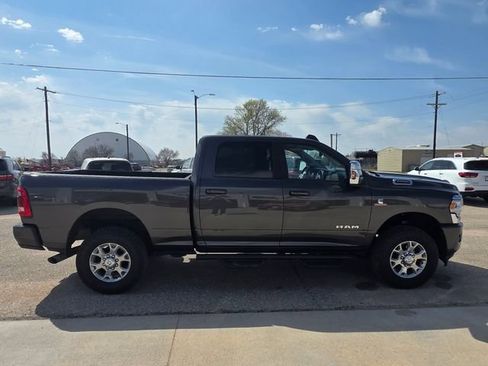 Used 2024 RAM 2500 Laramie AWD/4WD image 13