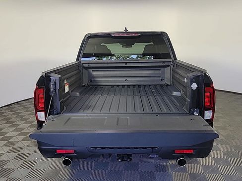 Certified 2025 Honda Ridgeline Sport image 8