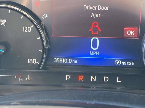 Used 2022 Ford Escape SE w/ Convenience Package image 32