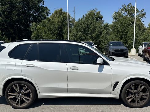 Used 2021 BMW X5 M50i w/ Executive Package AWD/4WD image 11