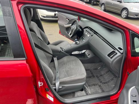 Used 2010 Toyota Prius One image 16