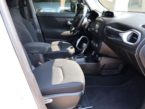 Used 2020 Jeep Renegade Sport FWD image 9
