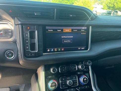 Used 2021 GMC Yukon Denali w/ Denali Ultimate Package AWD/4WD image 12