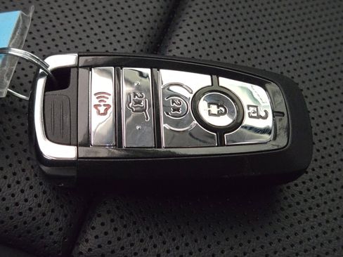 New 2026 Lincoln Nautilus Premier w/ Equipment Group 102A image 30