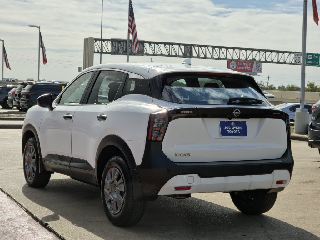 Used 2025 Nissan Kicks S FWD image 7