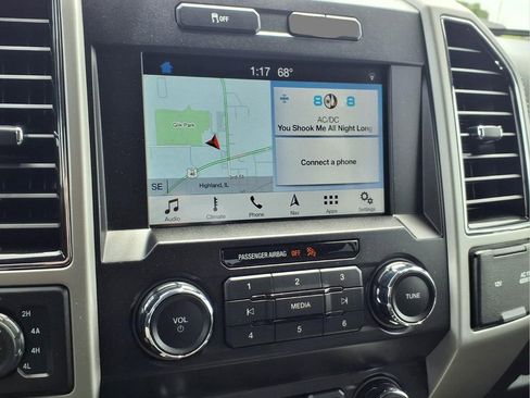 Used 2019 Ford F150 Lariat w/ Trailer Tow Package AWD/4WD image 5