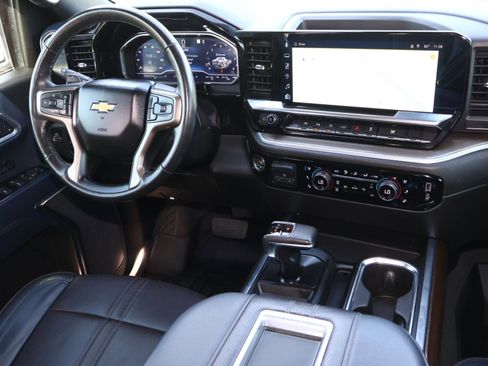 Used 2022 Chevrolet Silverado 1500 High Country image 12