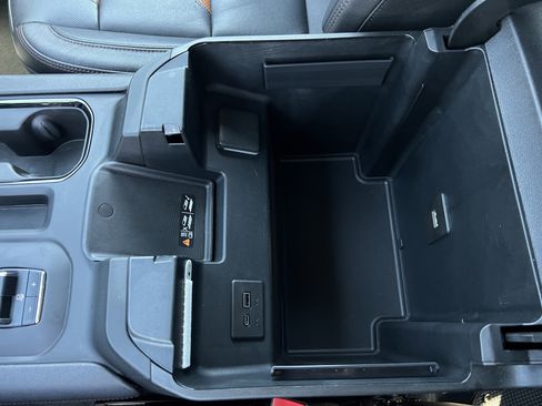 Used 2024 GMC Sierra 2500 AT4 w/ AT4 Premium Plus Package image 30