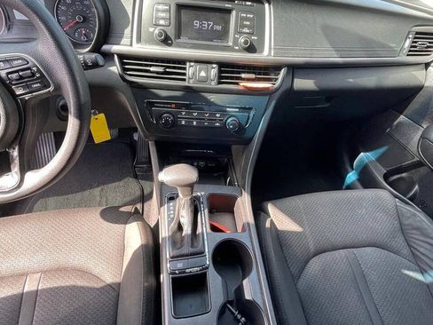 Used 2019 Kia Optima LX FWD image 8
