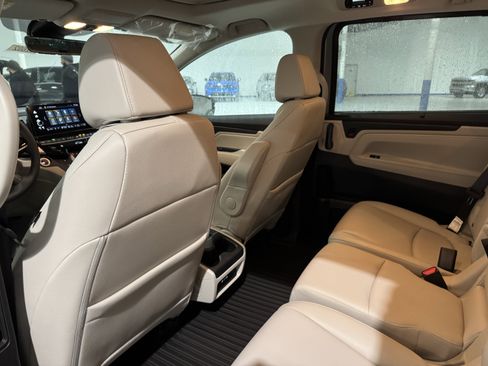 New 2026 Honda Odyssey EX-L image 32