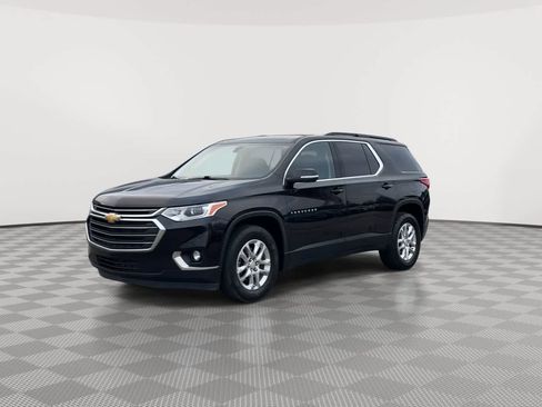Used 2021 Chevrolet Traverse LT image 4
