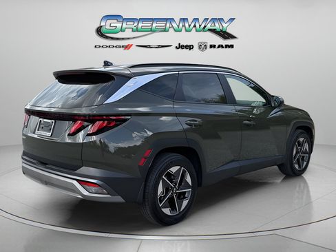 Used 2025 Hyundai Tucson SEL FWD image 4