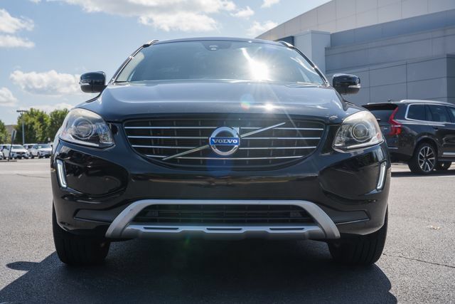 Used 2017 Volvo XC60 T6 Dynamic w/ Climate Package AWD/4WD image 2