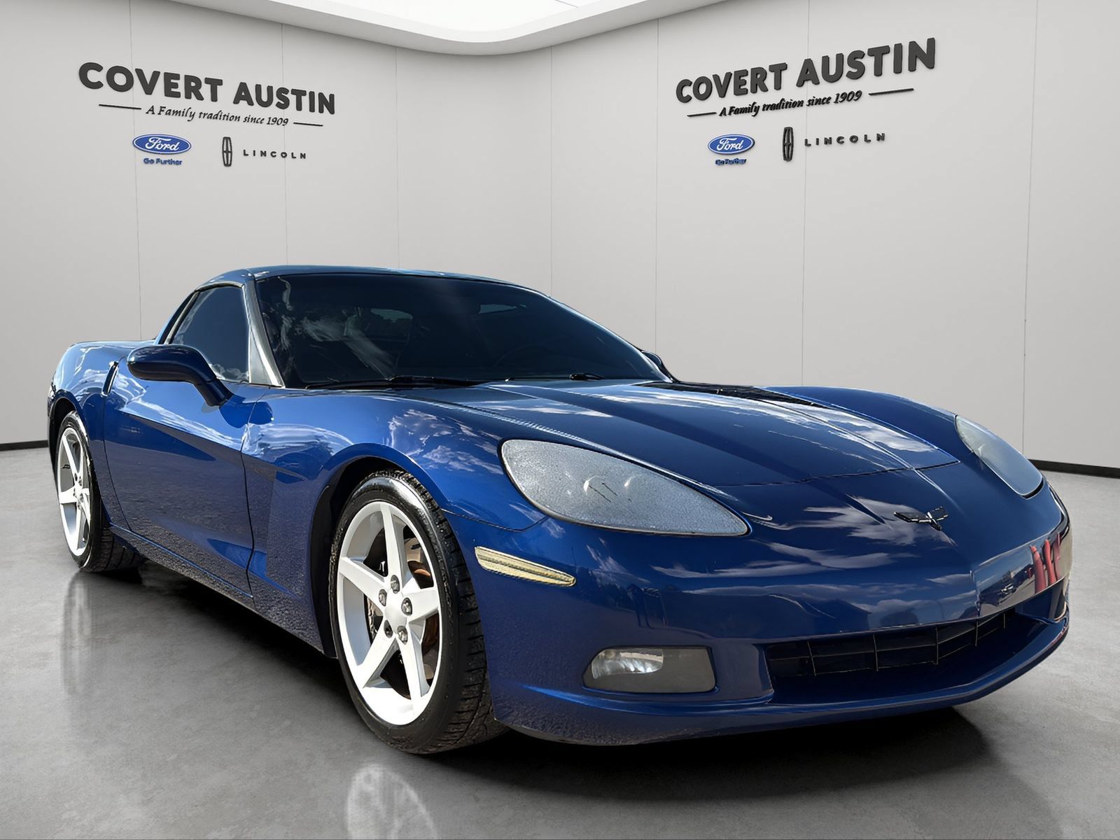 Used 2005 Chevrolet Corvette Coupe RWD image 5