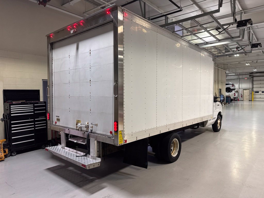 Used 2019 Ford E-350 and Econoline 350 Super Duty w/ Power Windows & Locks Group RWD image 7