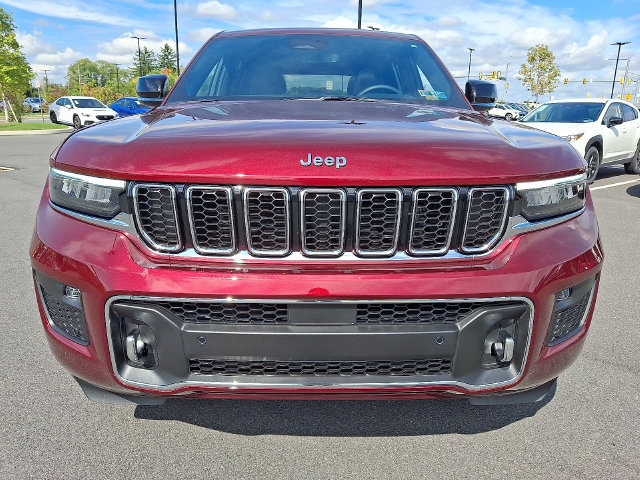 Used 2024 Jeep Grand Cherokee Overland w/ Trailer Tow Package AWD/4WD image 2