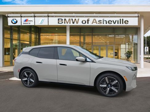 Used 2026 BMW iX xDrive45 AWD/4WD image 1