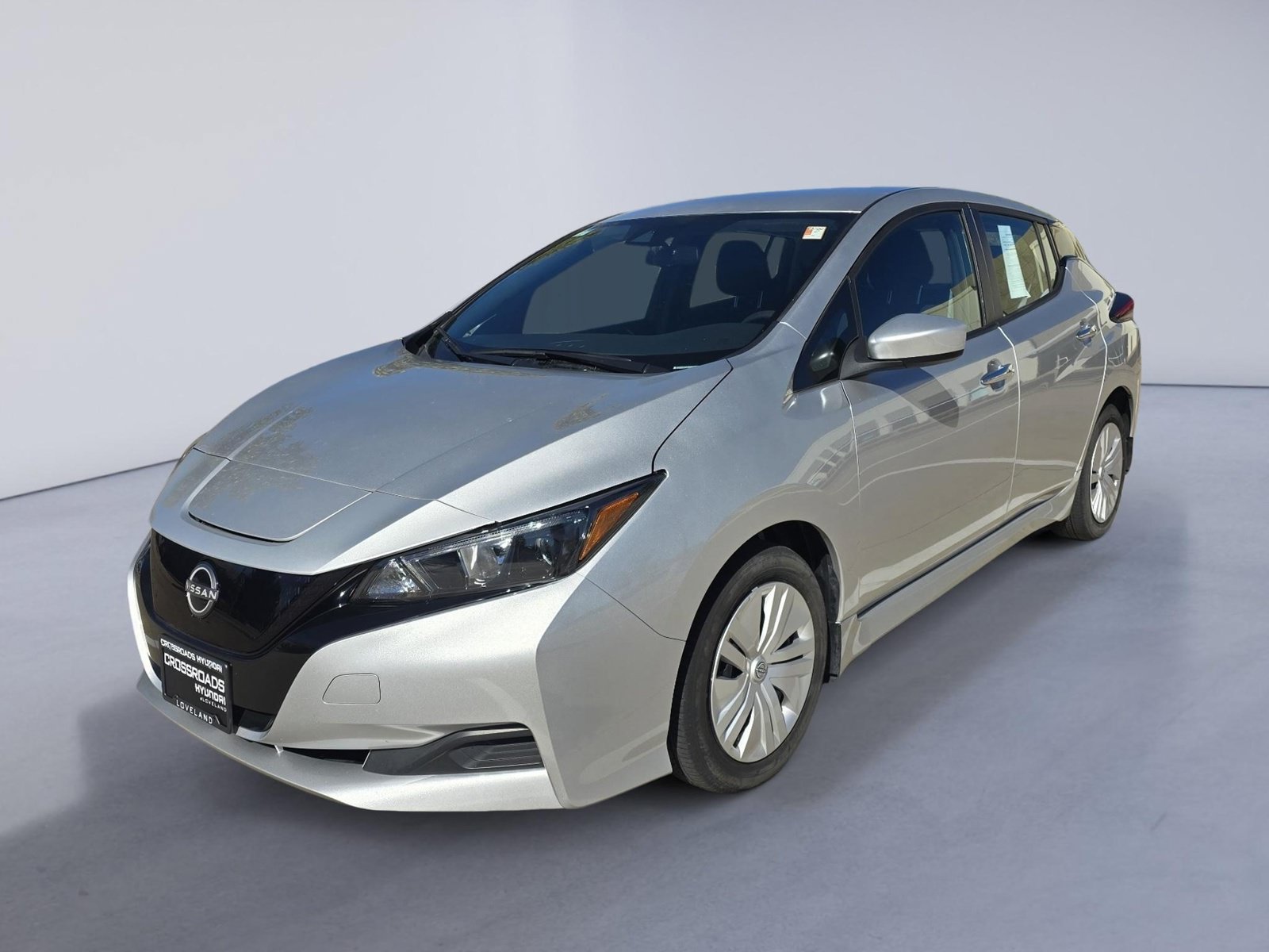 Used 2025 Nissan Leaf S FWD image 1
