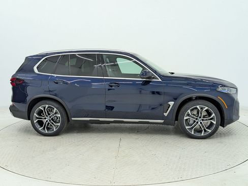New 2026 BMW X5 xDrive50e w/ Executive Package image 8