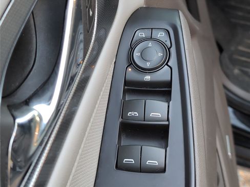 Used 2018 Chevrolet Traverse Premier w/ Driver Confidence II Package image 16